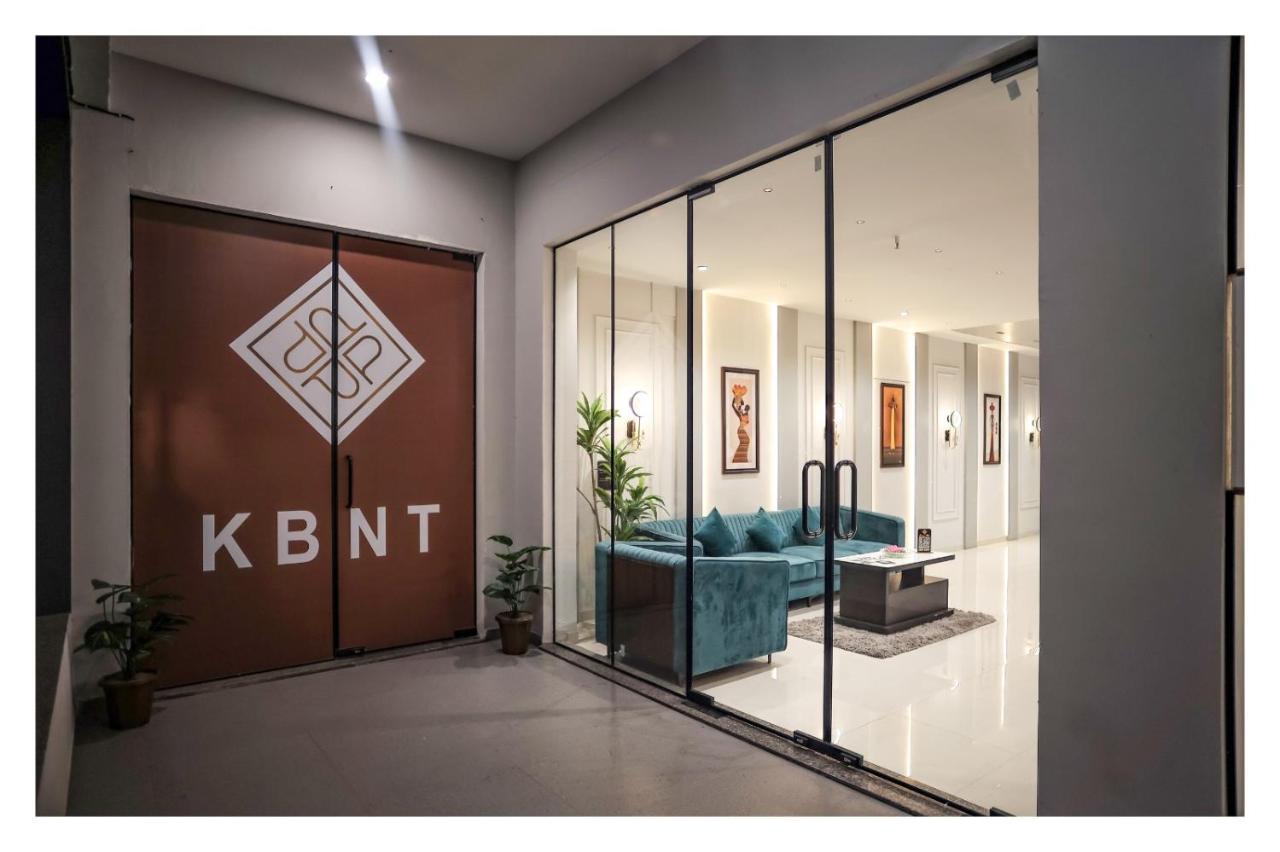 Hotel The Parker Inn By Kbnt Group Surat Exterior foto