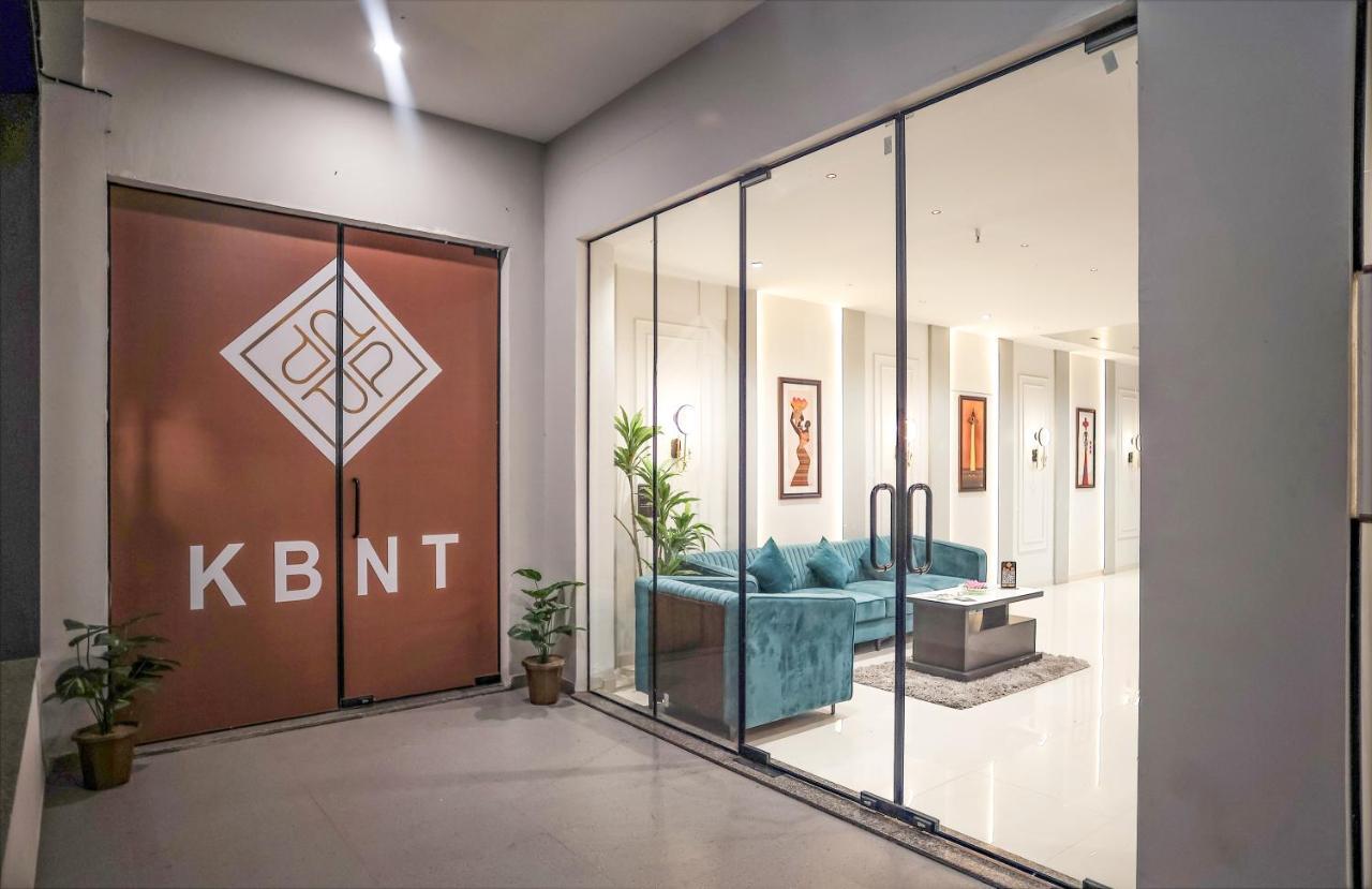 Hotel The Parker Inn By Kbnt Group Surat Exterior foto